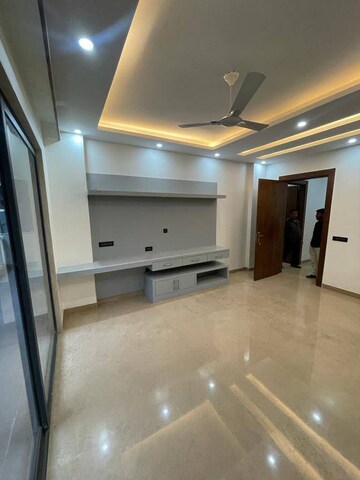 Kitchen in 3 BHK Apartment at M3M Golf Hills, Sector 79 – for Sale