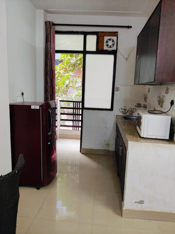 Living Room in 1 BHK Builder Floor at Suncity Township Gurgaon, Sector 54 – for Rent
