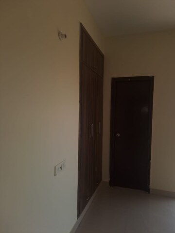 Room in 3 BHK Apartment at Kingswood Court, Sain Vihar – for Sale