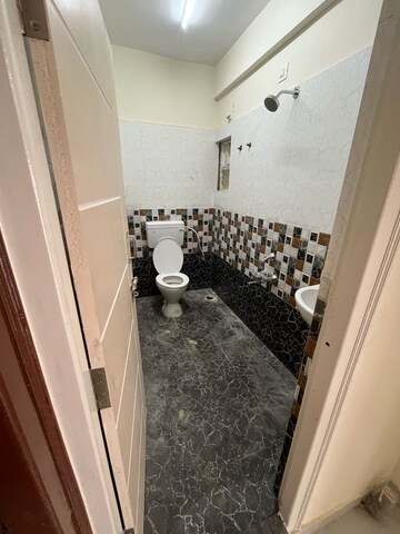 Attached Bathroom in 3 BHK Builder Floor at Horamavu – for Rent