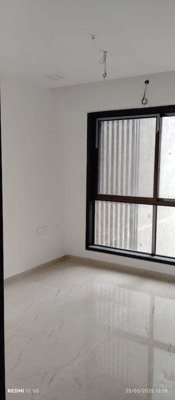 Room in 2 BHK Apartment at Sejal Kajal Apartment, Goregaon West – for Rent