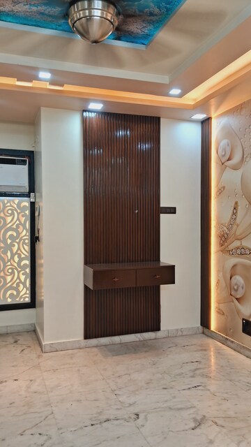 Furnished Amenities in 2 BHK Builder Floor at Subhash Nagar – for Rent