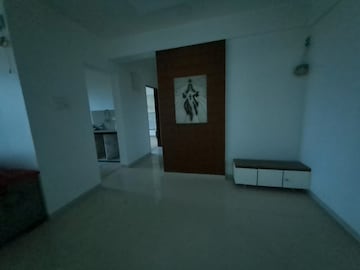 Room in 1 BHK Apartment at Nirmal Polaris, Mulund West – for Sale