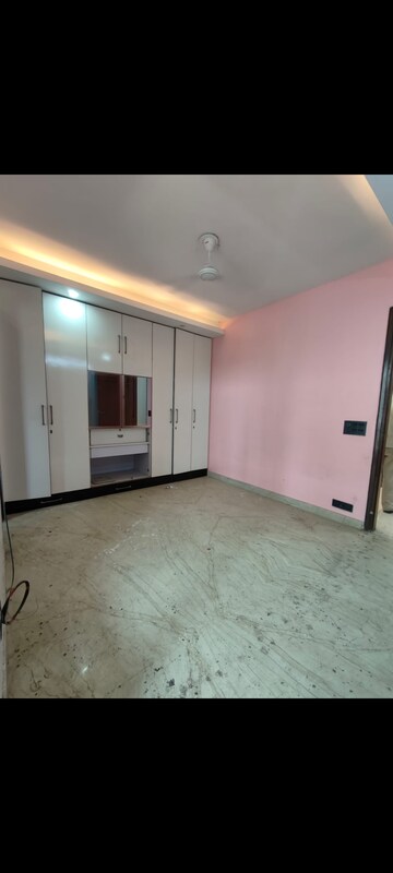 Room in 2 BHK Builder Floor at Chattarpur – for Rent