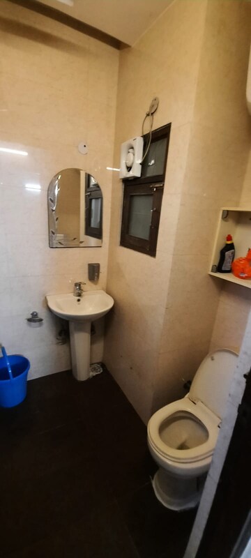 Master Bedroom in 3 BHK Builder Floor at Old Rajinder Nagar – for Rent