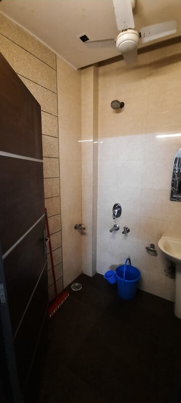 Bathroom in 3 BHK Builder Floor at Old Rajinder Nagar – for Rent