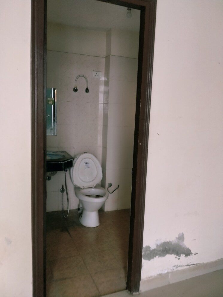 Bathroom, today-ridge-residency 2 Bedroom 632 Sq.Ft. Apartment In Sector 135 Noida 8779819