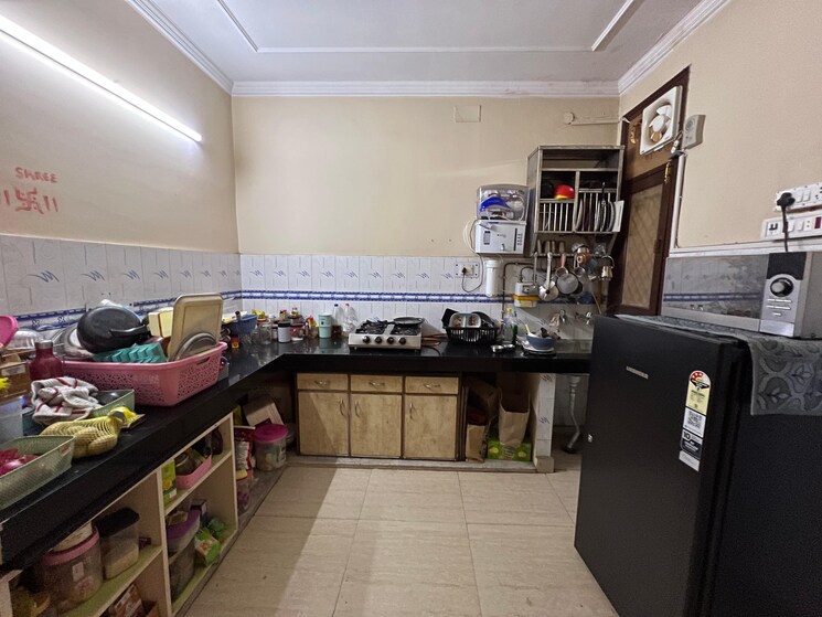 Kitchen, rajouri garden 2 Bedroom 200 Sq.Yd. Builder Floor In Rajouri Garden Delhi 8779835