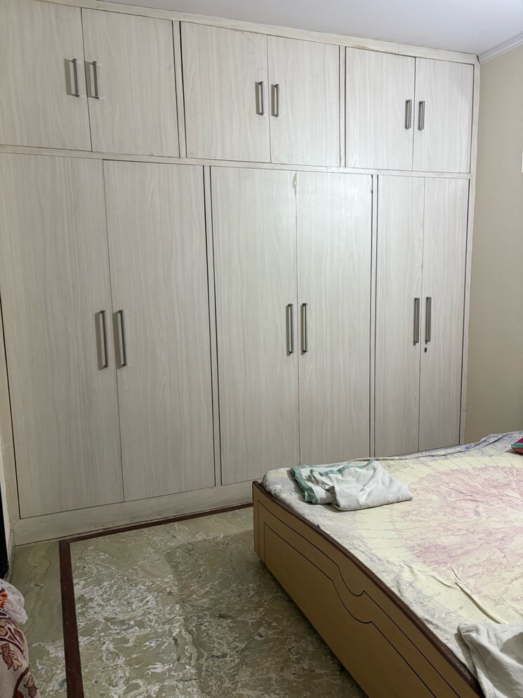 Bedroom, ramesh nagar 2 Bedroom 100 Sq.Yd. Builder Floor In Ramesh Nagar Delhi 8779779