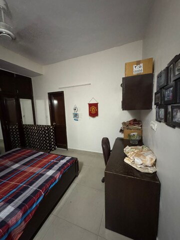 Room in 3 BHK Builder Floor at Tagore Garden – for Rent