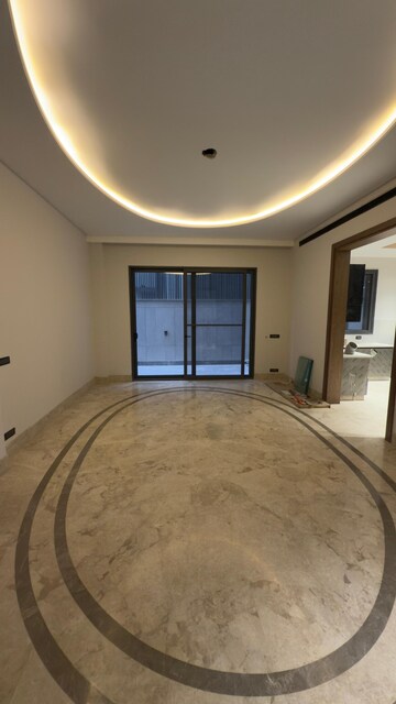 Room in 5 BHK Villa at Chattarpur – for Sale