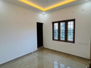 Room in 2.5 BHK Builder Floor at Sector 35 – for Sale