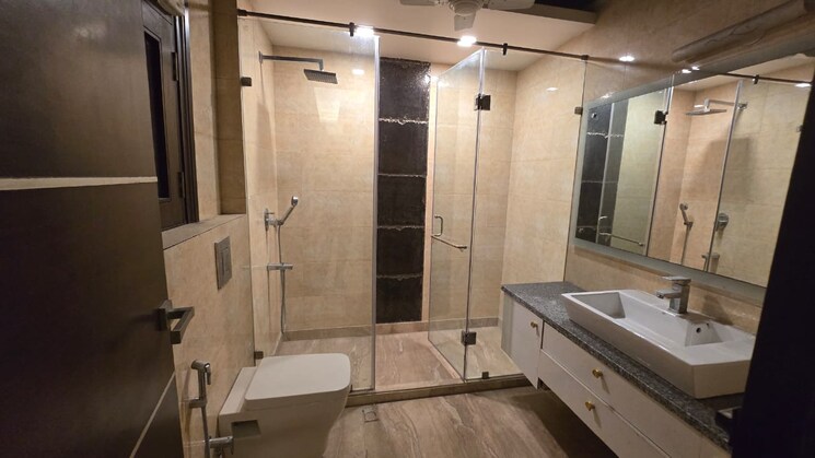 Master Bedroom, rajouri garden 3 Bedroom 200 Sq.Yd. Builder Floor In Rajouri Garden Delhi 8779907