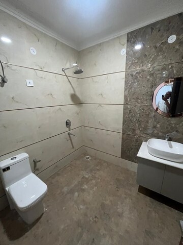 Bathroom in 4 BHK Villa at Alpha 1 RWA, Alpha 1 Greater Noida – for Rent