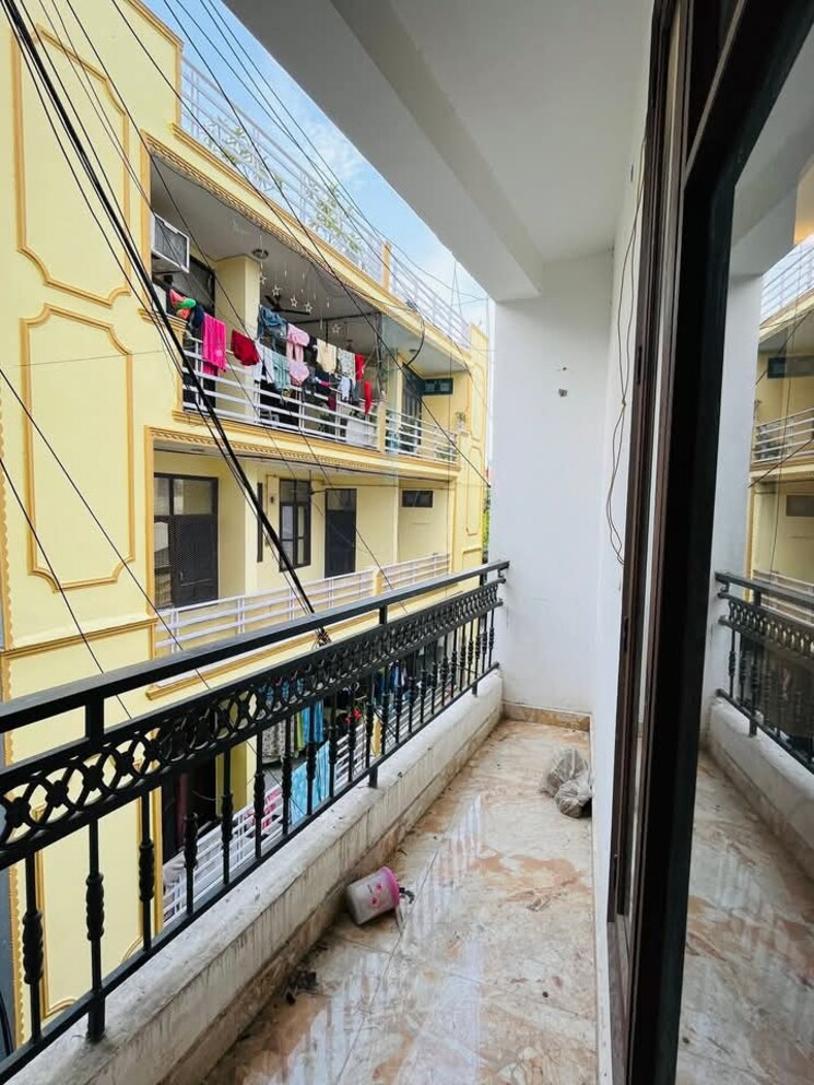 Balcony, freedom fighters enclave 2 Bedroom 700 Sq.Ft. Builder Floor In Freedom Fighters Enclave Delhi 8779908