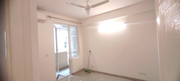 Room in 4 BHK Apartment at Emaar Emerald Floors Premier, Sector 65 – for Rent