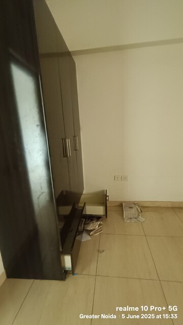 Bathroom in 3 BHK Apartment at Gaur Saundaryam, Tech Zone 4 Greater Noida – for Rent