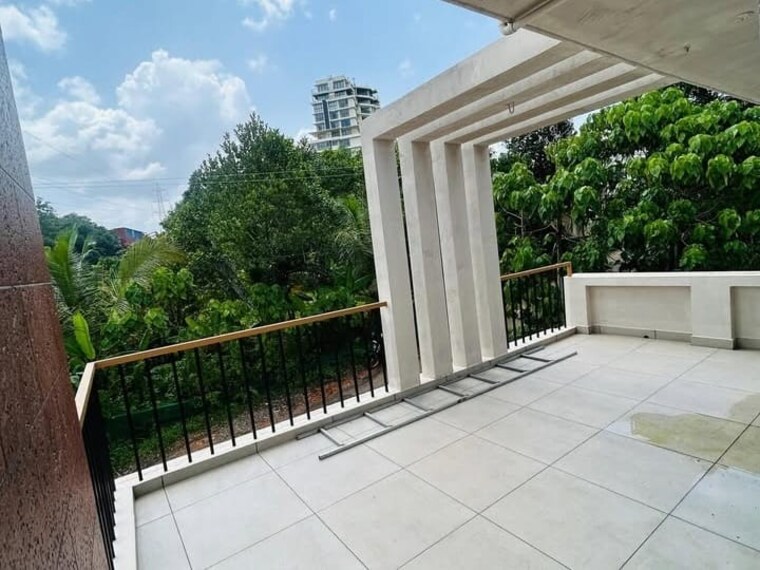 Balcony, sector 29 3.5 Bedroom 3150 Sq.Ft. Builder Floor In Sector 29 Faridabad 8779928