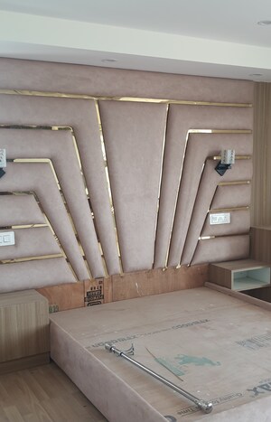 Bedroom in 6+ BHK Villa at Naldehra – for Sale