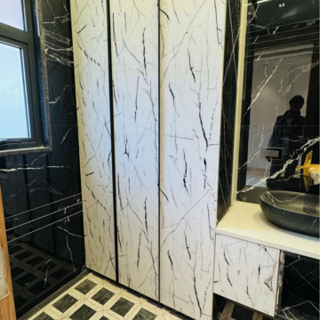 Bathroom in 4 BHK Builder Floor at SS Mayfield Gardens, Mayfield Garden – for Sale