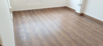 Room in 2.5 BHK Apartment at Radha Residency Pune, J M Road – for Rent