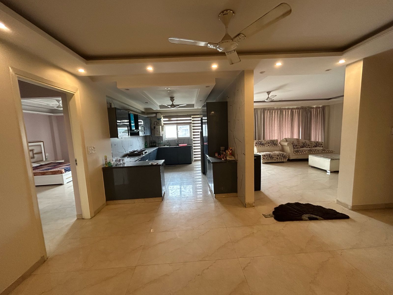 4 BHK + Servant Room Builder Floor For Rent in Huda CGHS