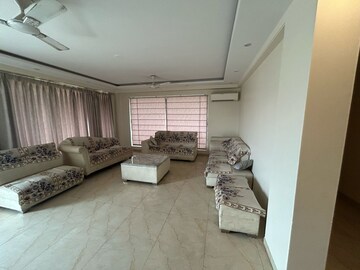 Living Room in 4 BHK Builder Floor at Huda CGHS, Sector 56 – for Rent