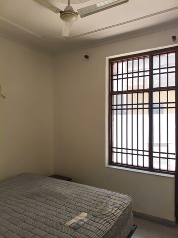 Room in 2 BHK Builder Floor at Sector 23a – for Rent