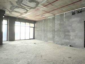 Room in 5 BHK Apartment at Omkar 1973, Worli – for Sale