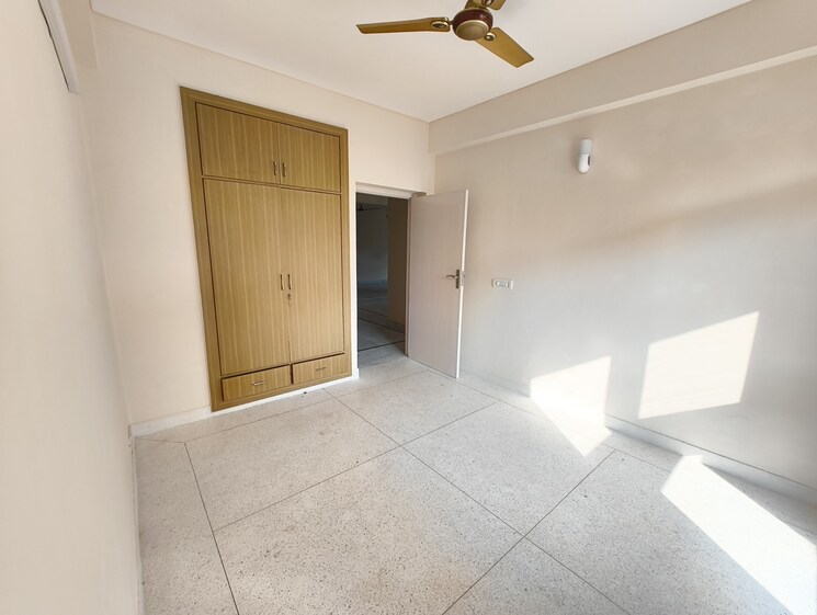 Room, technocrat-cgh-society 3 Bedroom 1870 Sq.Ft. Apartment In Sector 56 Gurgaon 8779992