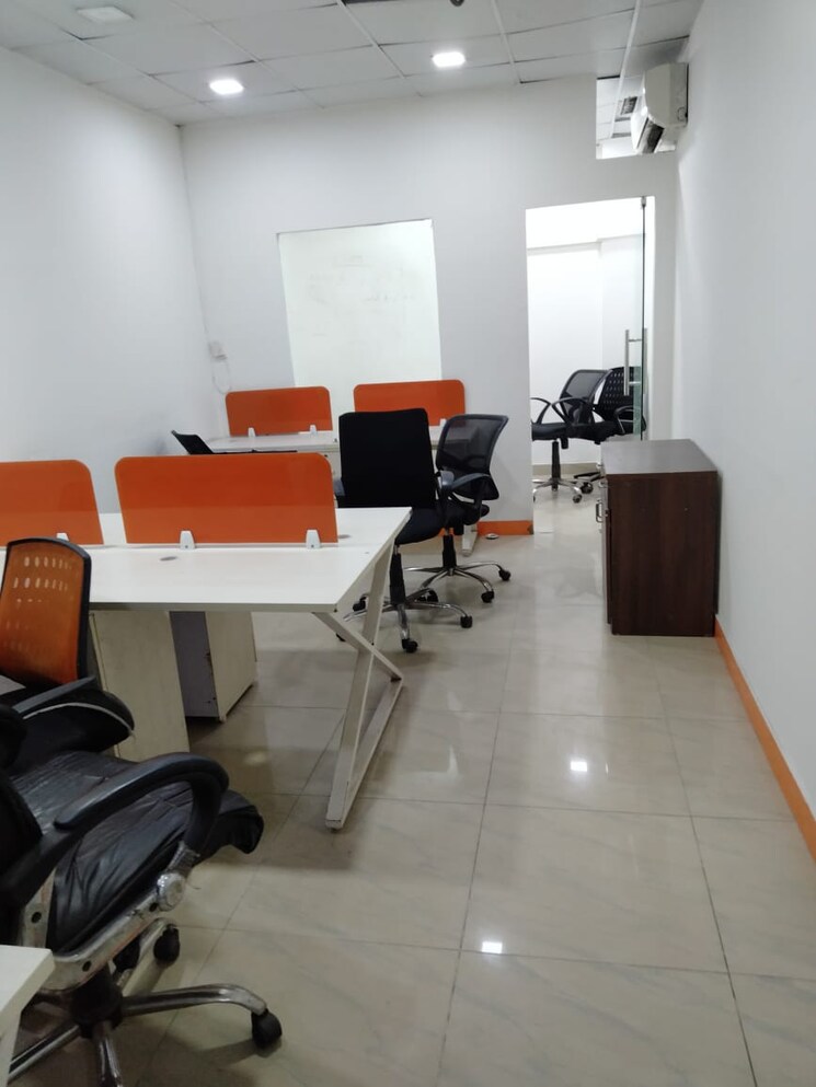 Team Area, sector 2 Commercial Office Space 250 Sq.Ft. In Sector 2 Noida 8780004