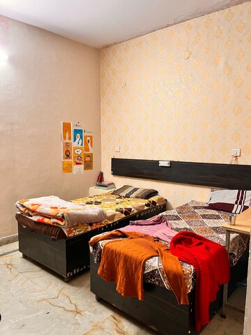 Room in  Pg at Sector 51 – for Rent