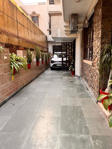 Room in  Pg at Sector 51 – for Rent