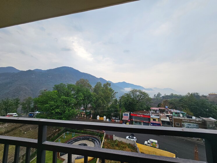 Garden, sahastradhara road 3 Bedroom 2443 Sq.Ft. Apartment In Sahastradhara Road Dehradun 8780082