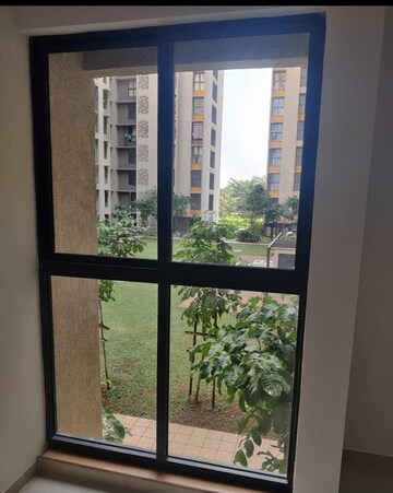 Room in 2 BHK Builder Floor at Happy Home Sarvodaya Leela, Thakurli – for Rent