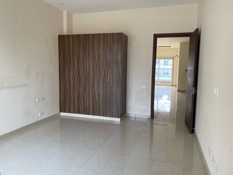 Room, sector 57 3 Bedroom 300 Sq.Yd. Builder Floor In Sector 57 Gurgaon 8780053