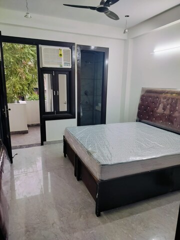 Bedroom in 2 BHK Builder Floor at DLF Galleria Market, Sector 28 – for Rent