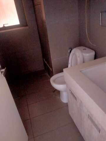 Bathroom in 4 BHK Apartment at Ireo Skyon, Sector 60 – for Rent
