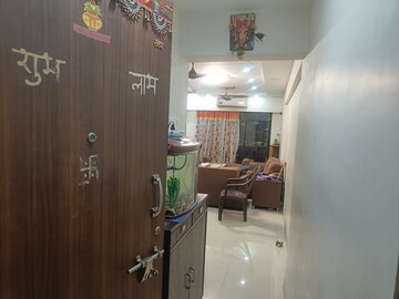 Team Area in 3 BHK Apartment at Raunak Glory, Brahmand – for Rent