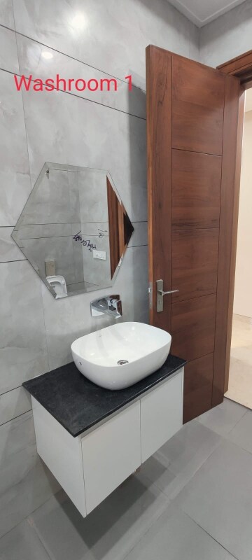 Bathroom in 3 BHK Builder Floor at Sector 38 – for Rent