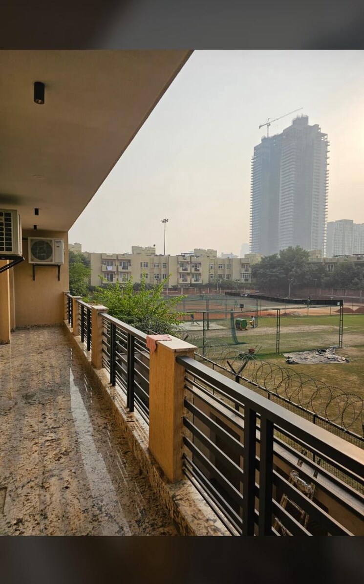 Balcony, emaar-emerald-floors-select 4 Bedroom 436 Sq.Yd. Builder Floor In Sector 65 Gurgaon 8780126