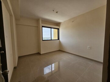 Room in 3 BHK Apartment at Magarpatta Riverview City, Loni Kalbhor – for Rent