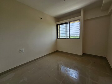 Room in 3 BHK Apartment at Magarpatta Riverview City, Loni Kalbhor – for Rent
