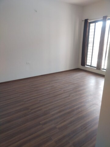 Room in 1 BHK Apartment at Skyi Songbirds, Bavdhan – for Rent