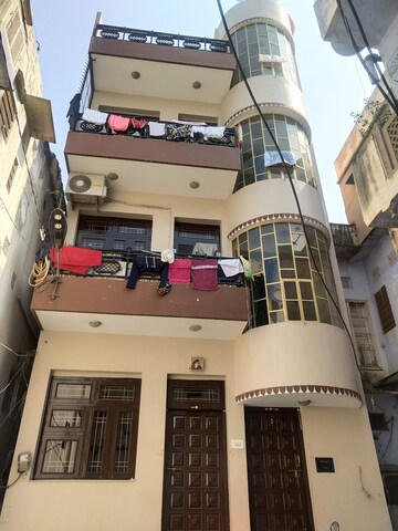 1 BHK Builder Floor For Rent in Chandpol Bazar