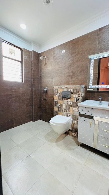 Kitchen in 4 BHK Apartment at Ansal API Esencia, Sector 67 – for Rent
