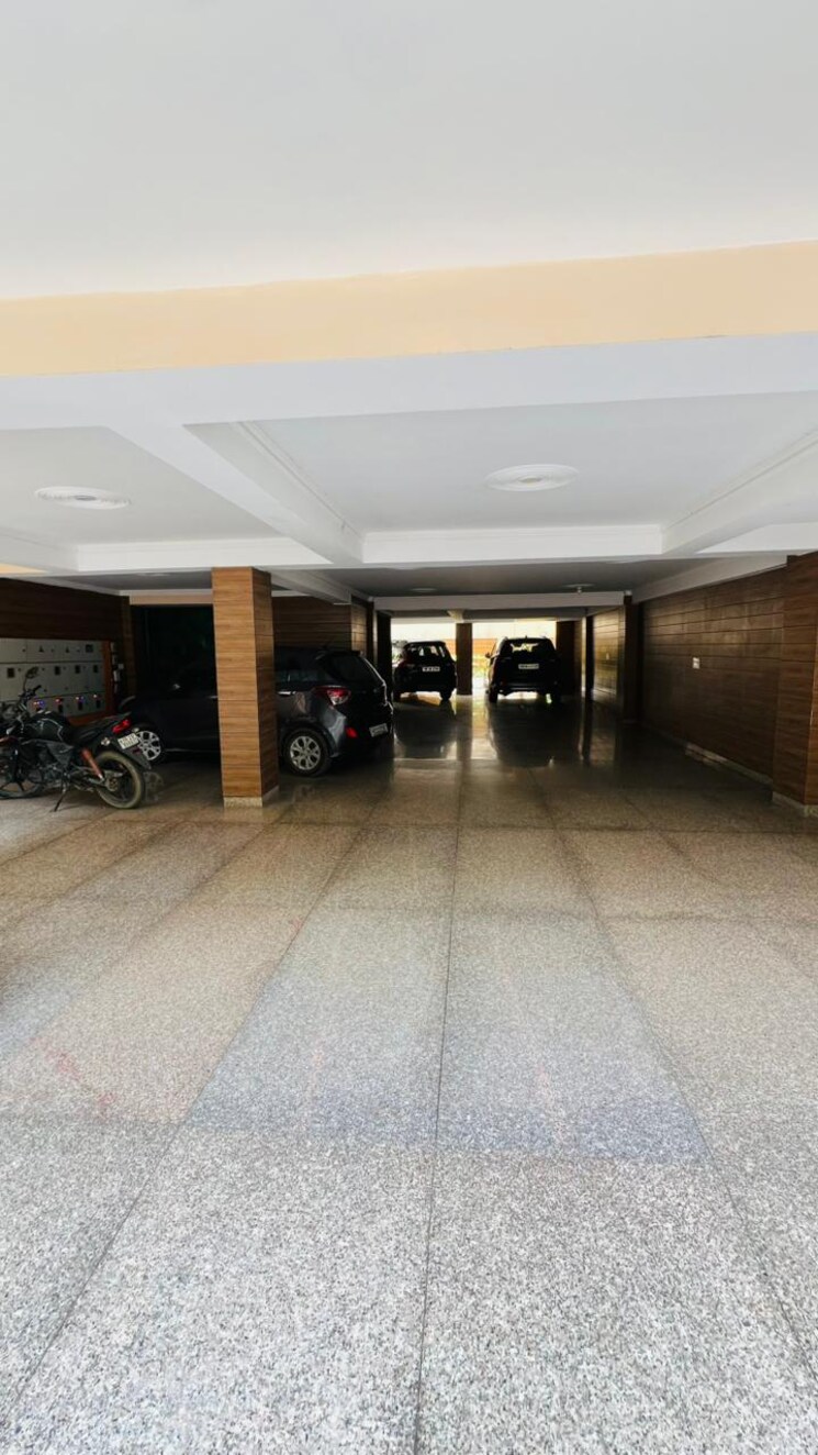  Parking, ansal-api-esencia 4 Bedroom 2038 Sq.Ft. Apartment In Sector 67 Gurgaon 8780169