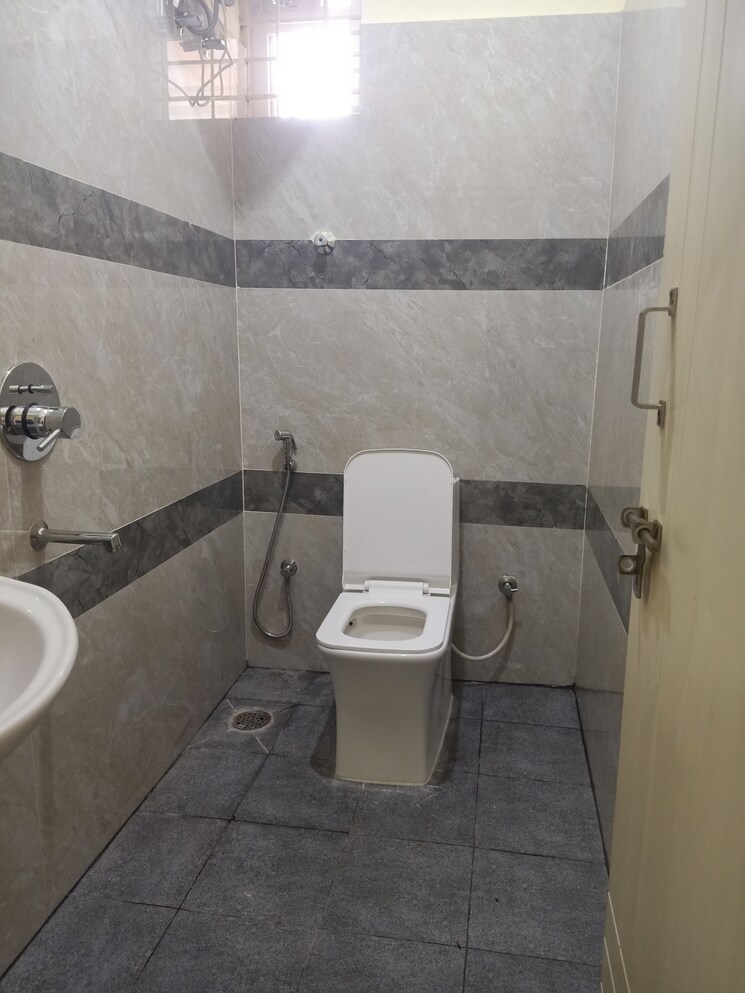 Attached Bathroom, koramangala 1 Bedroom 600 Sq.Ft. Apartment In Koramangala Bangalore 8780203