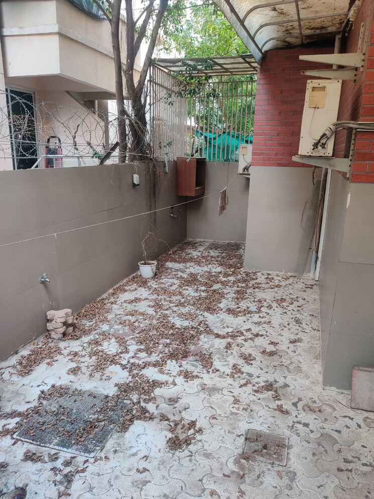 Kitchen, ansal-api-esencia 3 Bedroom 1650 Sq.Ft. Builder Floor In Sector 67 Gurgaon 8780188