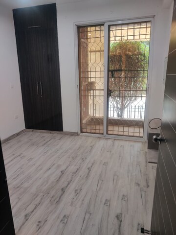 Room in 3 BHK Builder Floor at Ansal API Esencia, Sector 67 – for Rent